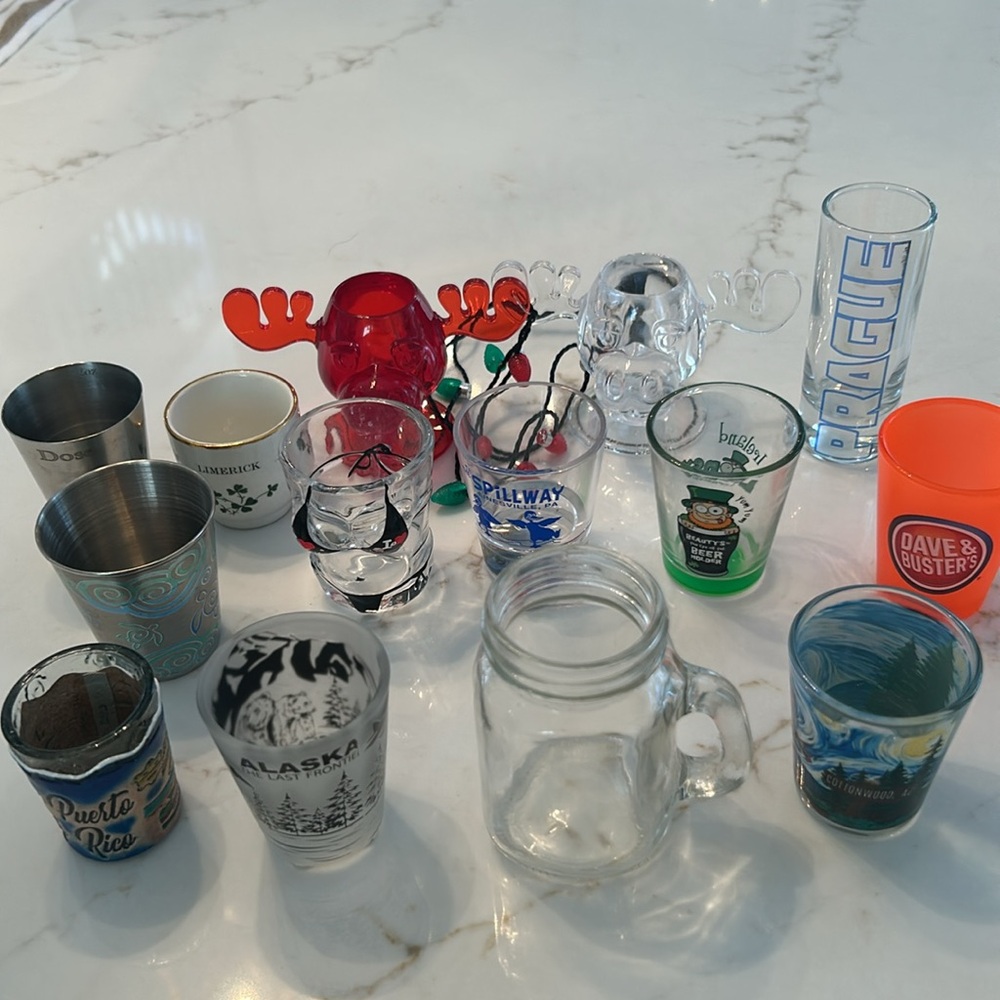 14 NEW shot glasses collectible from around the world